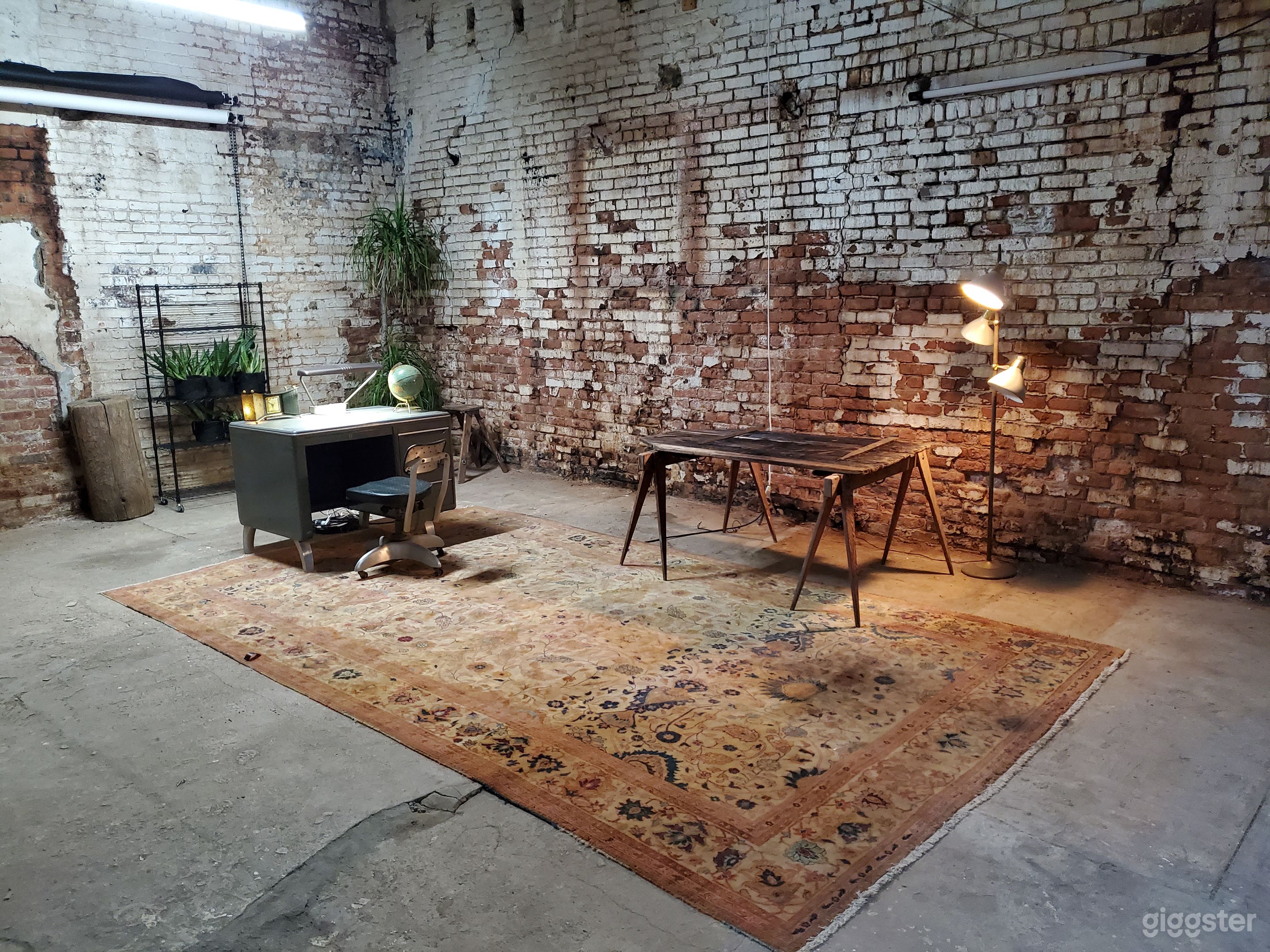 Industrial Factory Loft with Distressed Walls Photo 3