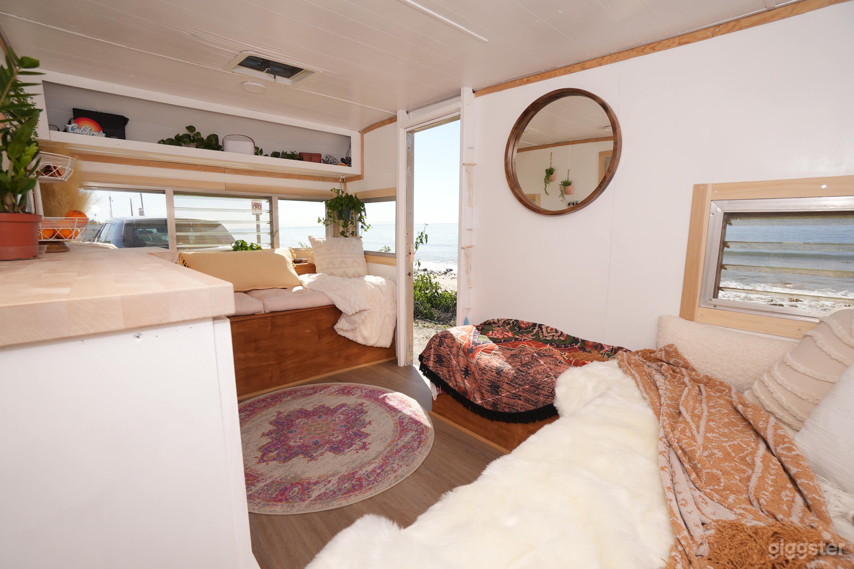 West Valley Bright Boho Cozy Camper Photo 4