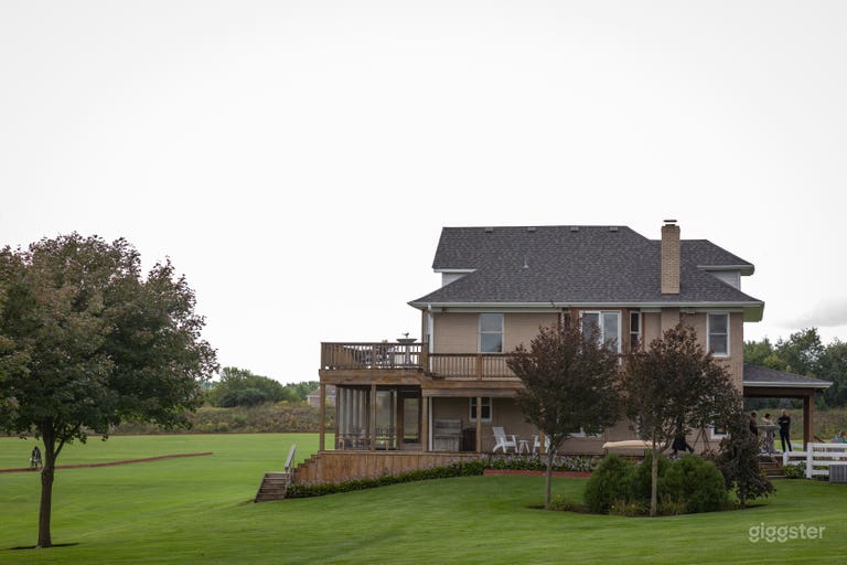  Spacious Farmhouse in Oswego on Polo Farm 