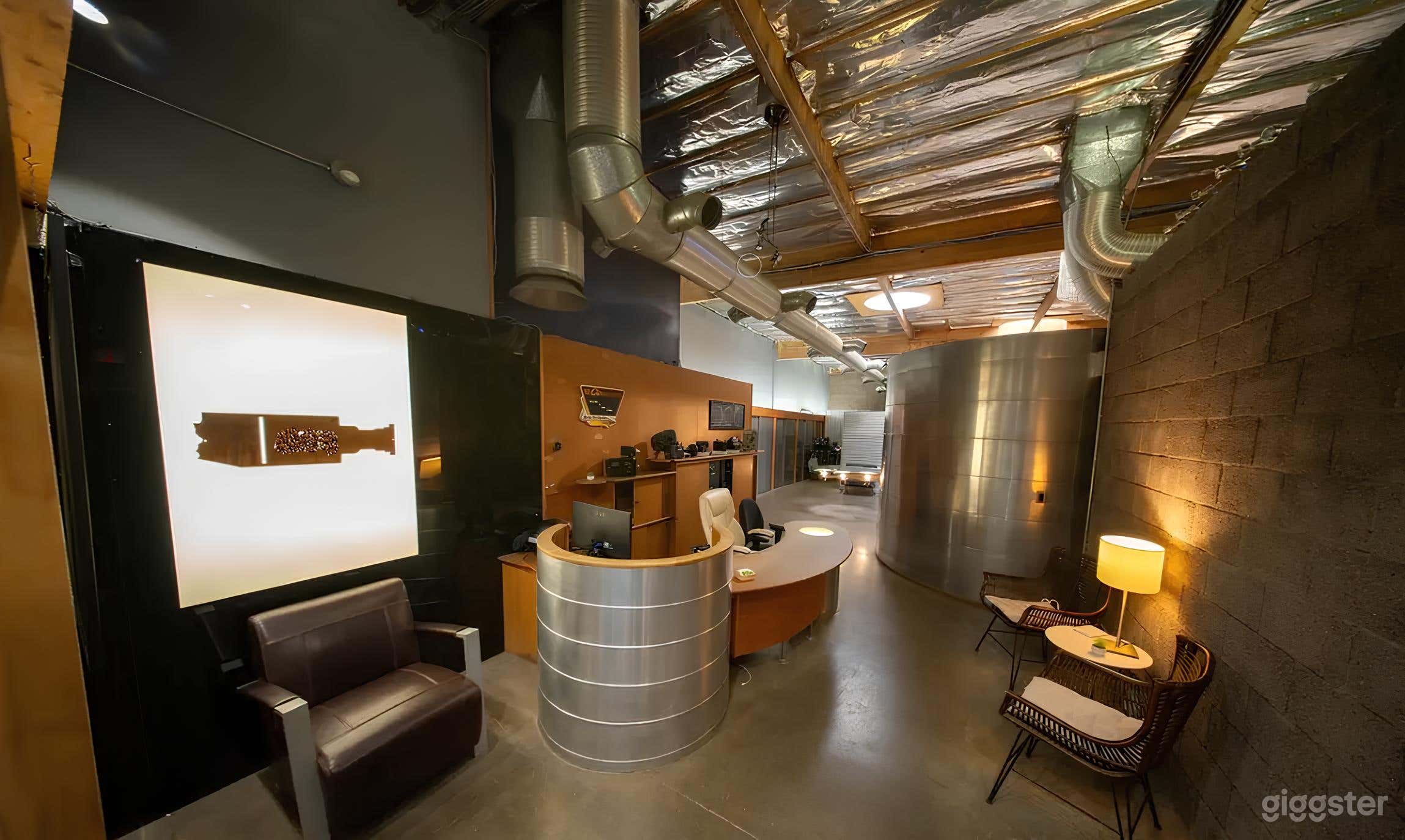 Meeting Space | Studio Rental: Modern design, ample natural light, versatile layouts, professional equipment-friendly, high-speed internet. Ideal for corporate shoots, interviews, and content creation.