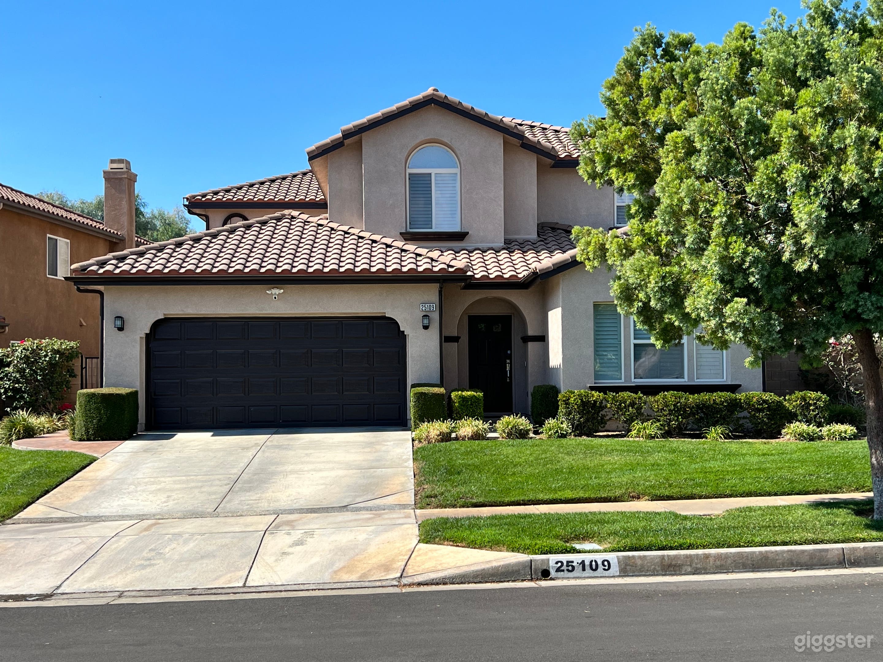 Picture of the House from across the street
