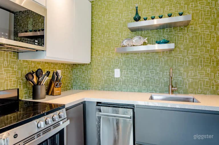  Palm Springs Hipster 