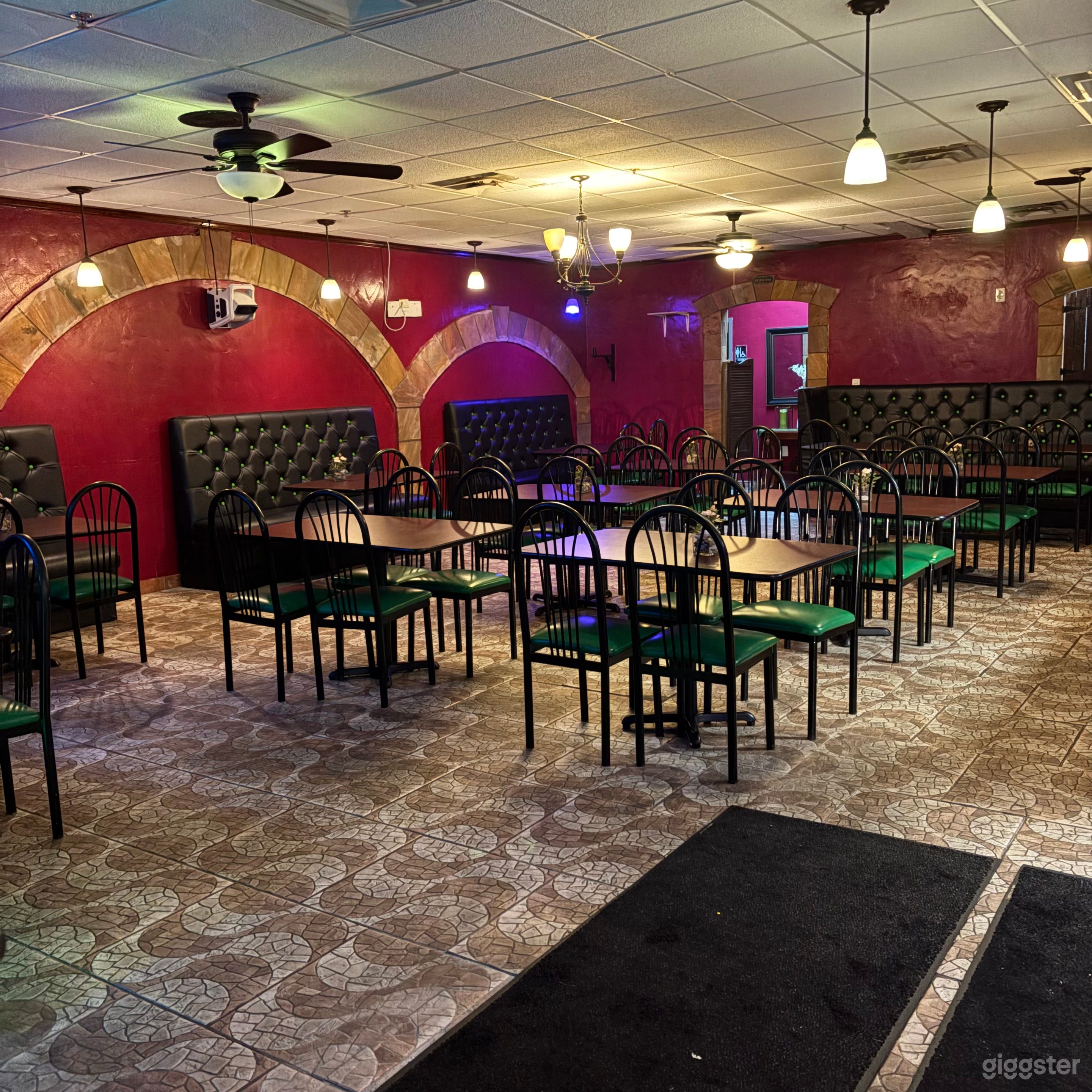 South Atlanta Restaurant Photo 2