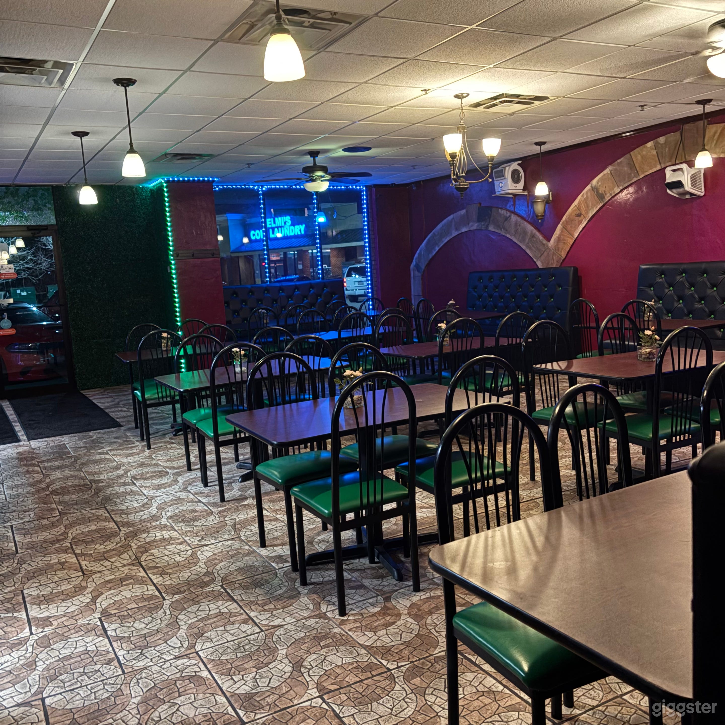 South Atlanta Restaurant Photo 4