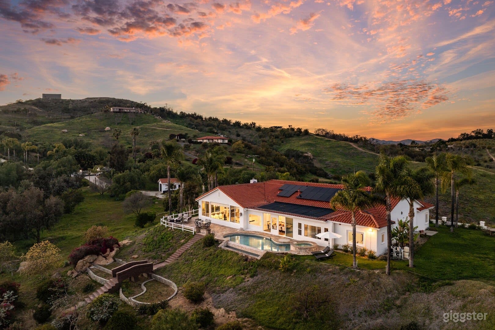 Wine Country w/ Infinity Pool &amp; Views Photo 1