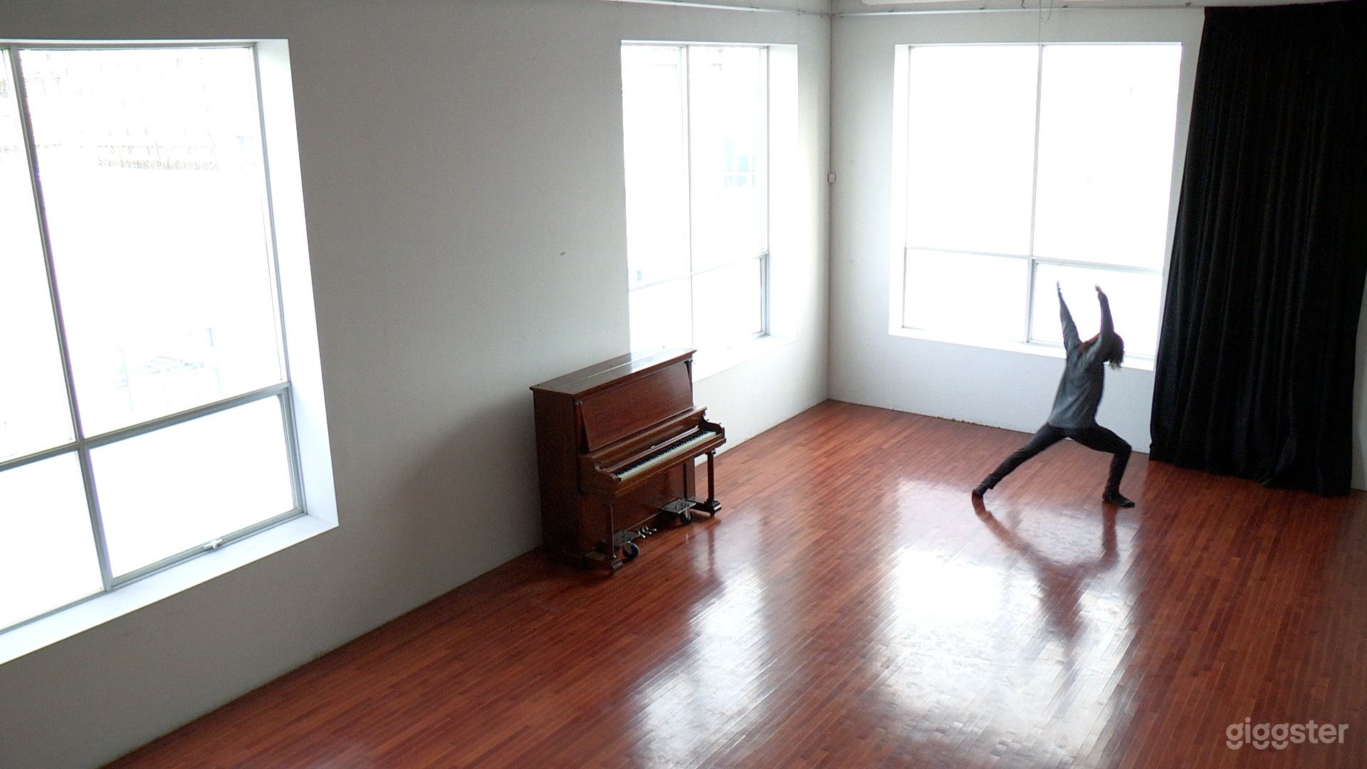 Production Studio With Natural Light Photo 3