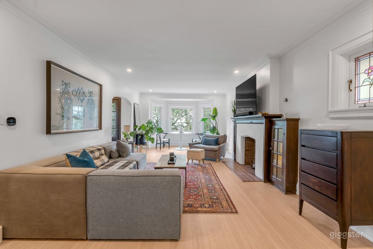  Modern 3-Bedroom Home with Natural Light | High Ceilings 