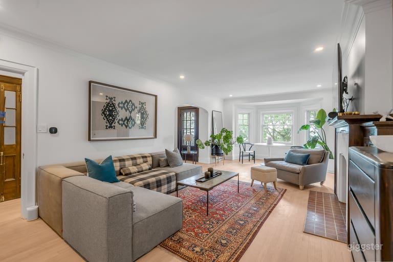  Modern 3-Bedroom Home with Natural Light | High Ceilings 