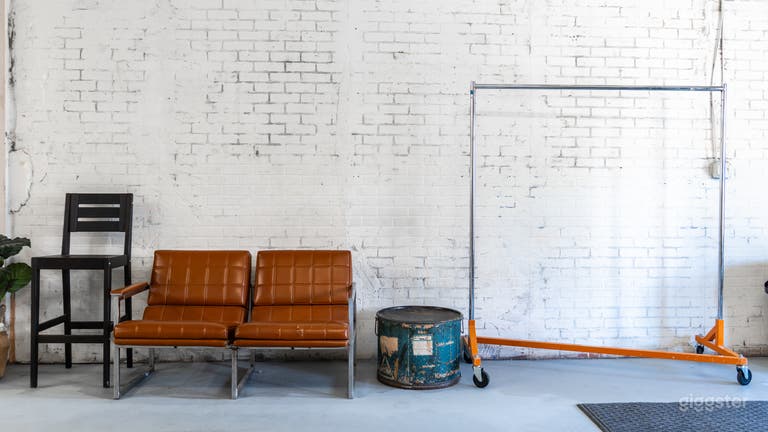  Large industrial Studio open floorplan in Orlando 