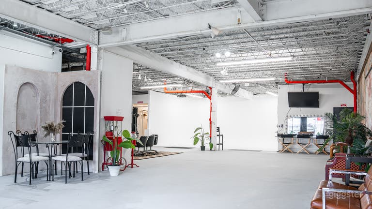  Large industrial Studio open floorplan in Orlando 