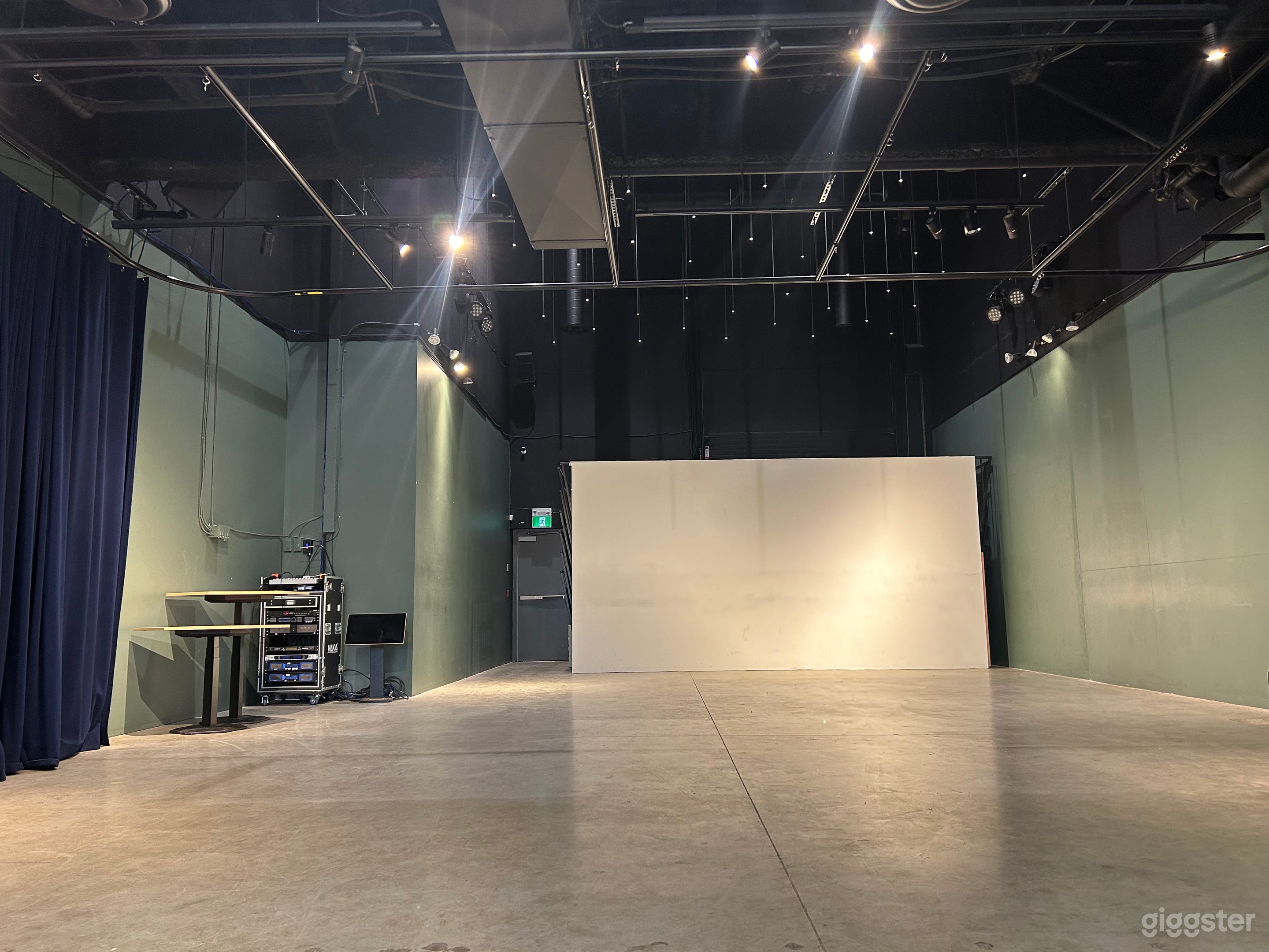 Spacious, Art Gallery Rental Photo 1