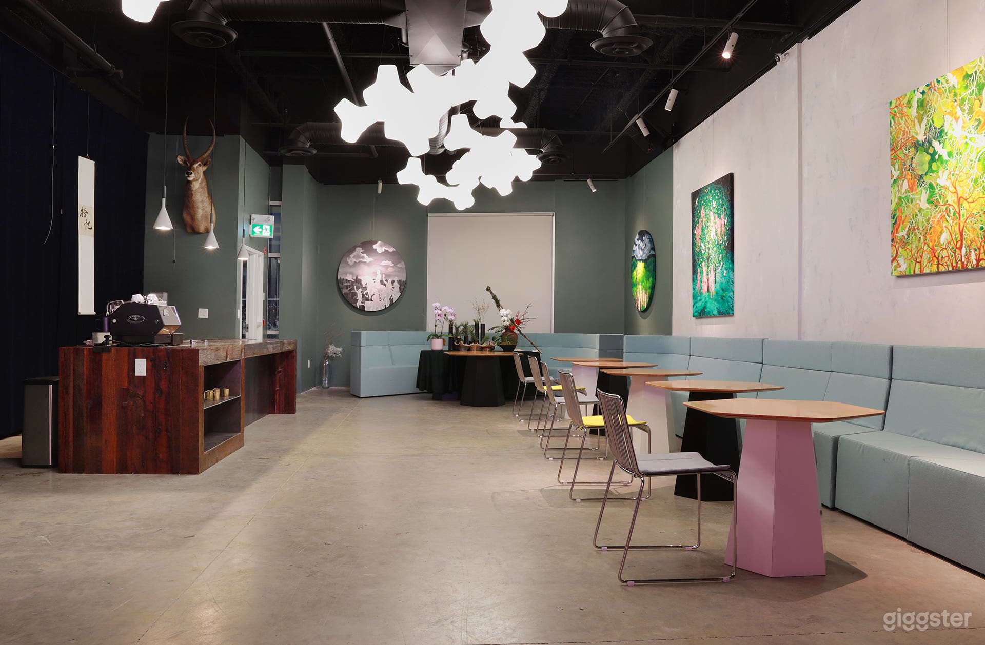 Spacious, Art Gallery Rental Photo 3