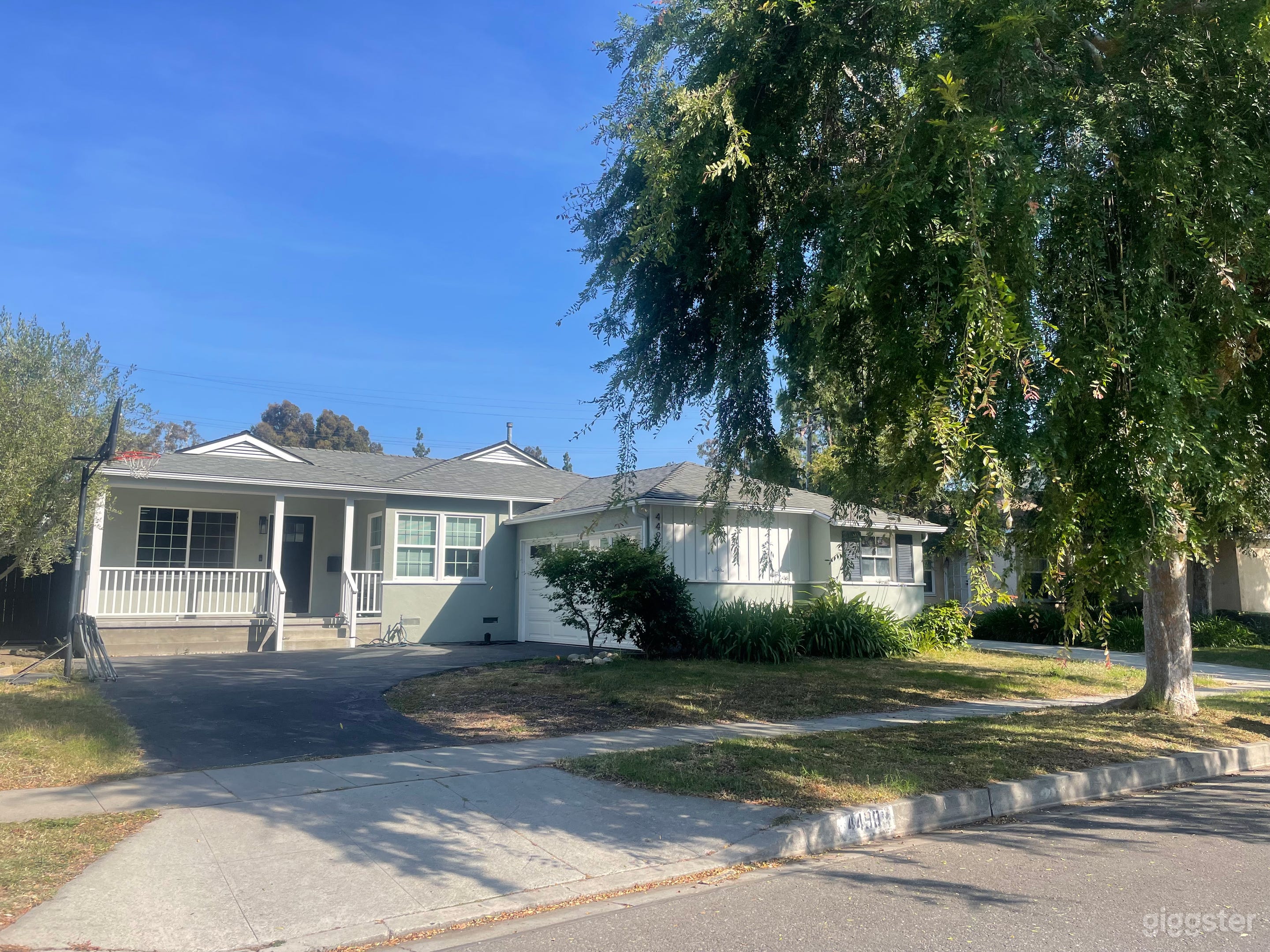 Charming Quiet Culver Home w/Pool | Ideal Film Location Photo 2