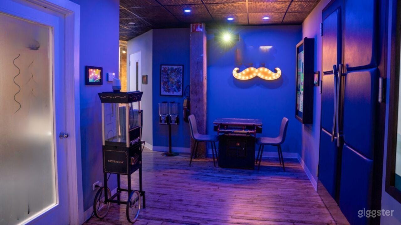 Screening Room Photo 4