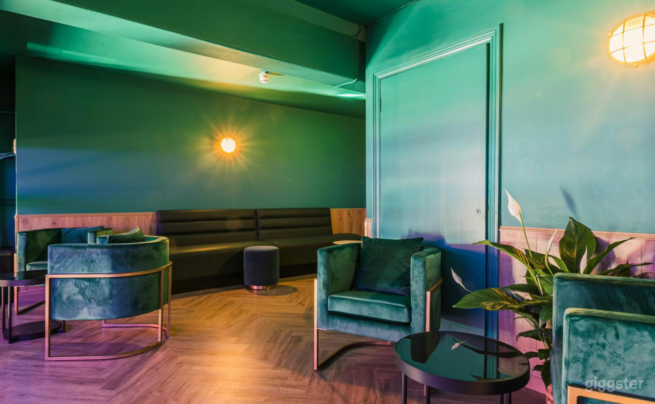 Upstairs Lounge Space Photo 2