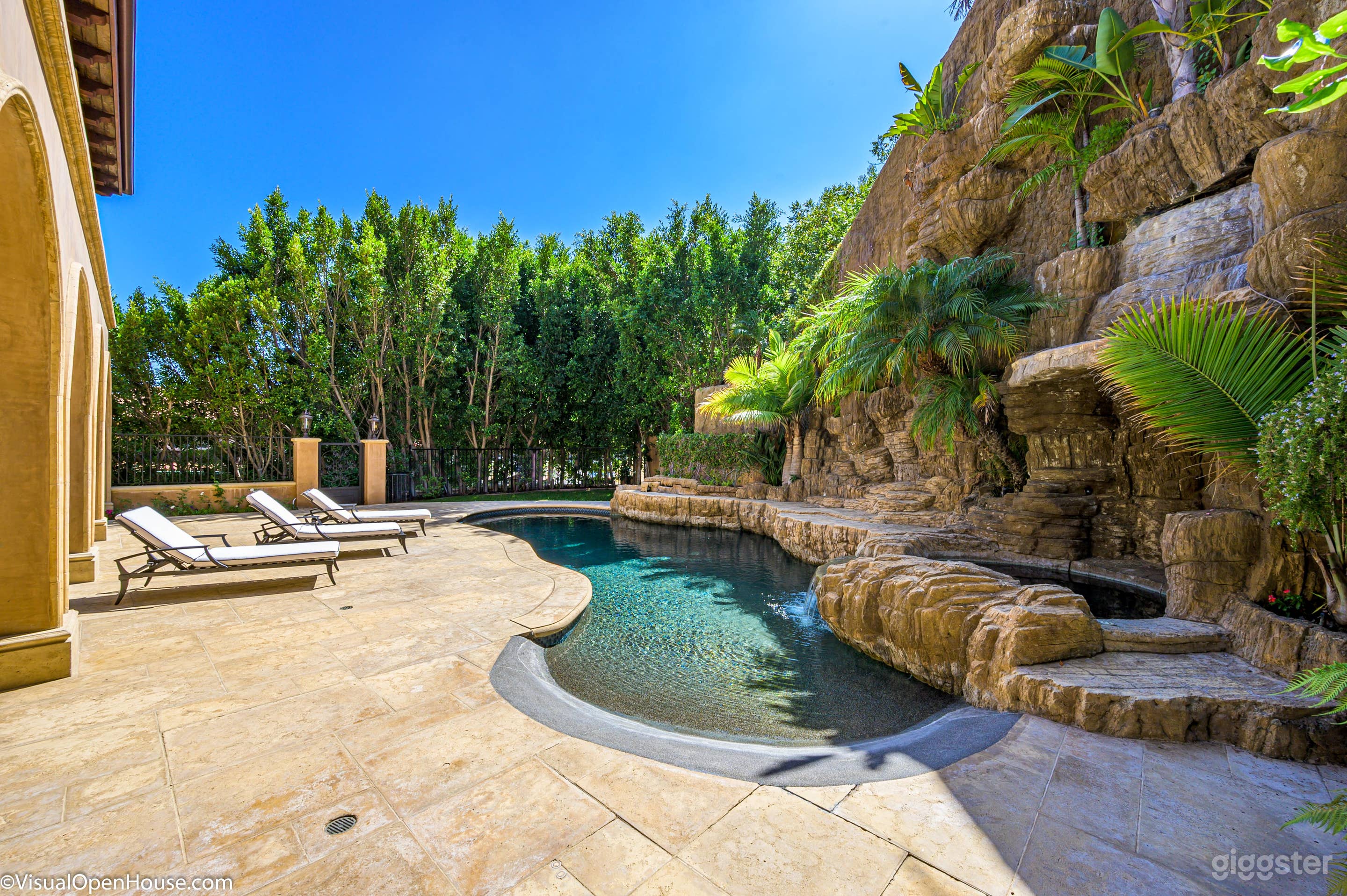 Backyard second floor (Main yard floor)