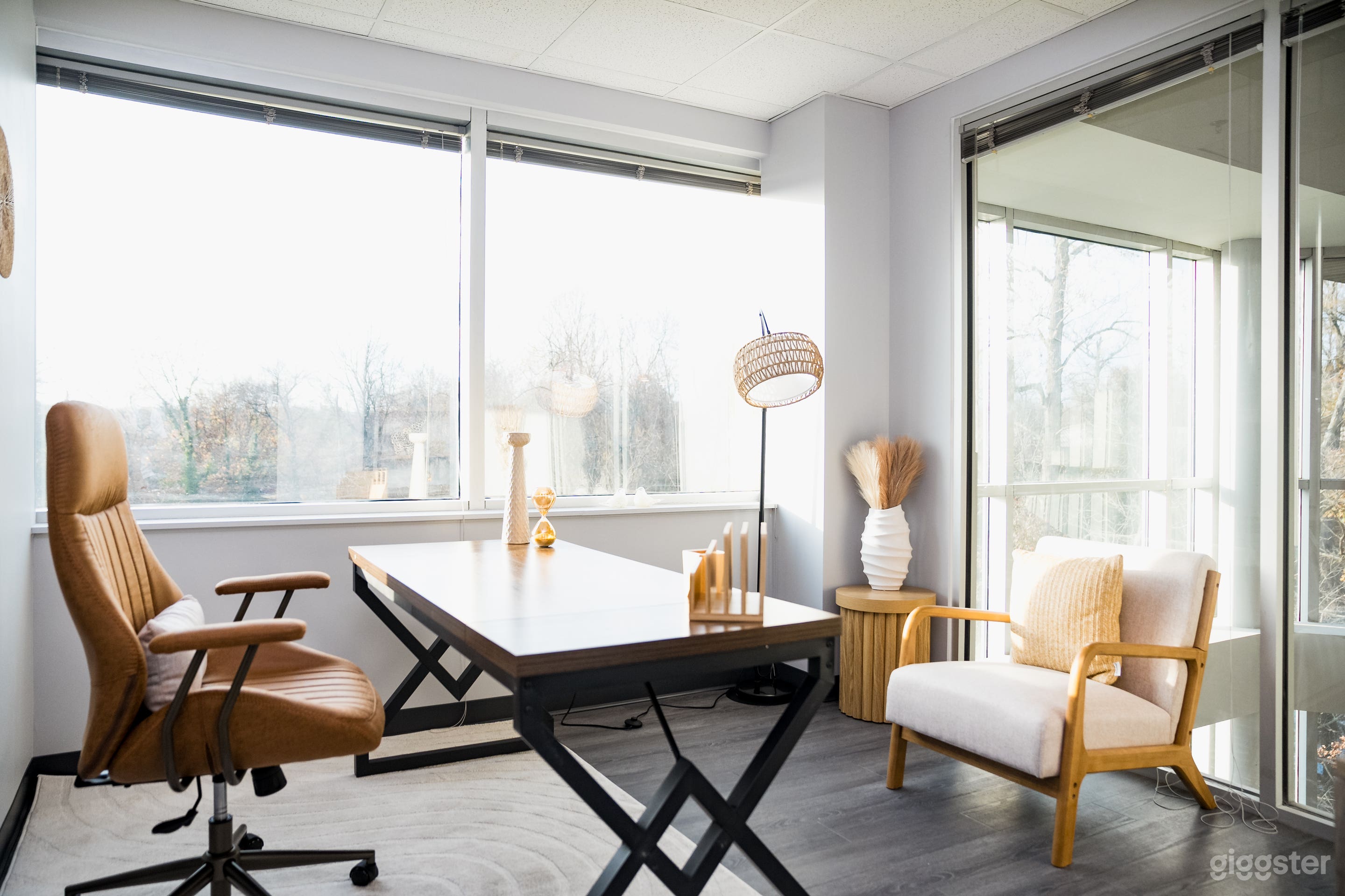 Columbia (9175) Flex Admin Office Photo 1