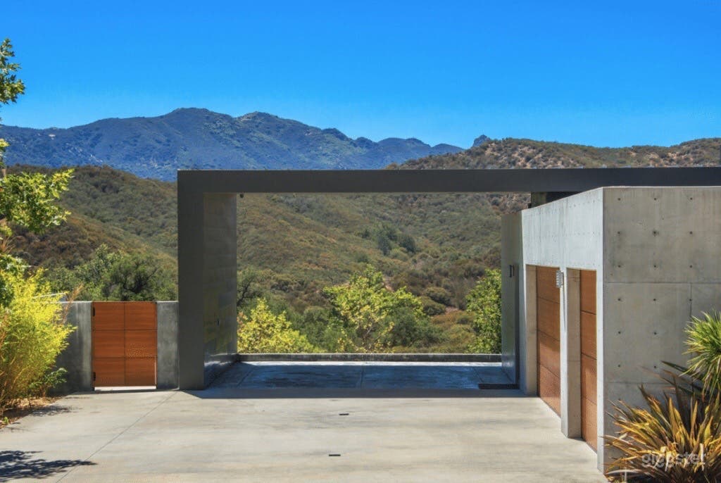 Modern Canyon Beauty | Calabasas Photo 4