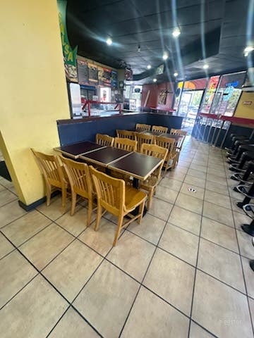 Versatile Restaurant in Sunny Vale Photo 1