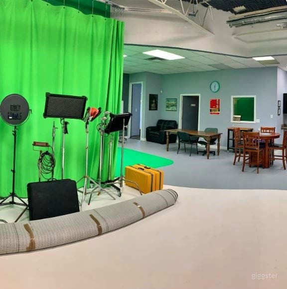 Creative Video and Photography Studio in Edmonton (Buyout) Photo 1