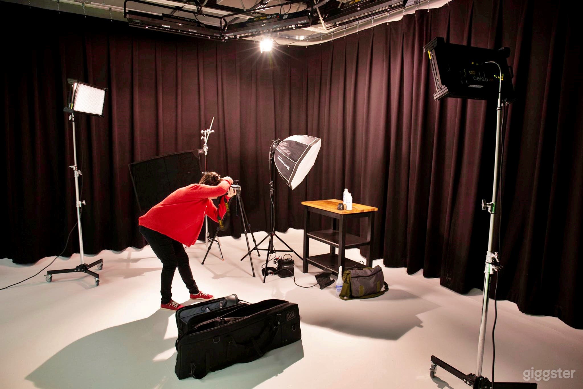 Creative Video and Photography Studio in Edmonton (Buyout) Photo 2