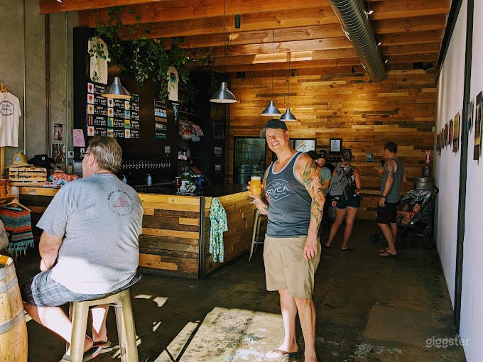  Local Craft Brewery & Tasting Room in Encinitas 