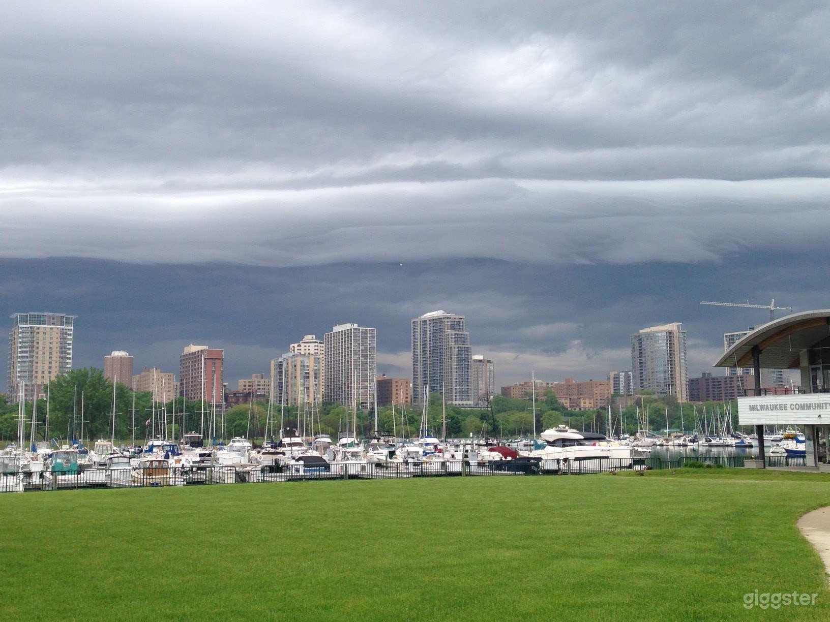 Breathtaking Lakefront Event Space Photo 4