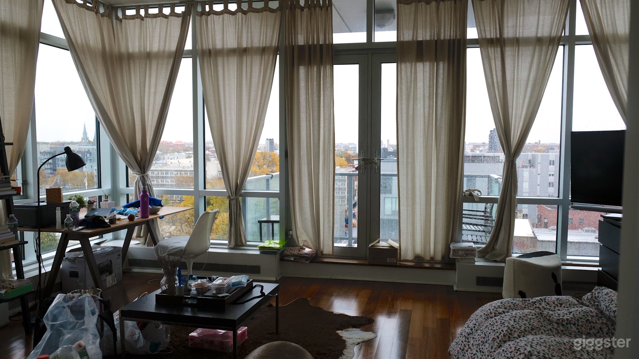 Modern 3BR Penthouse in Brooklyn Photo 3