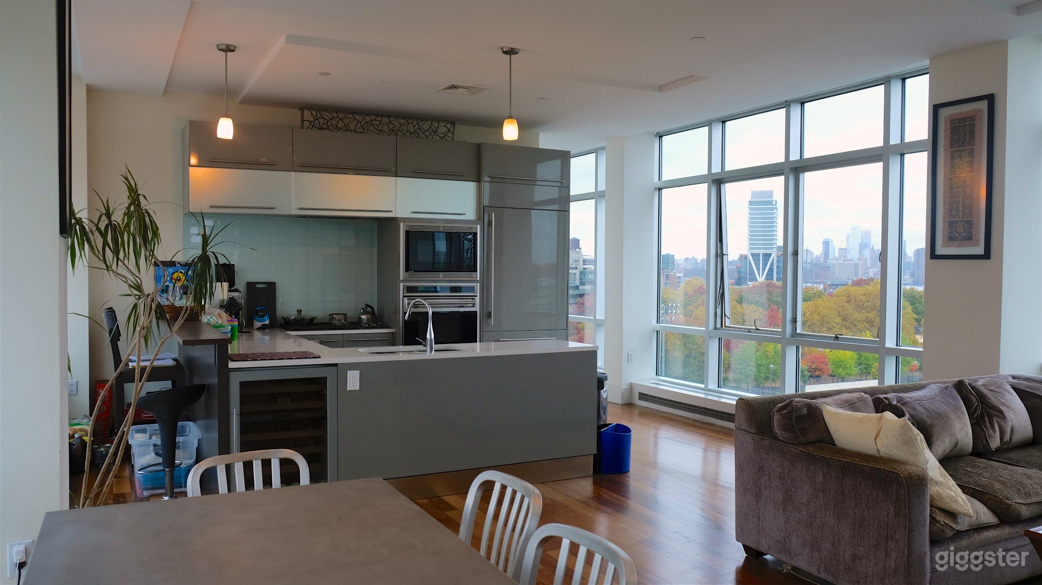Modern 3BR Penthouse in Brooklyn Photo 4