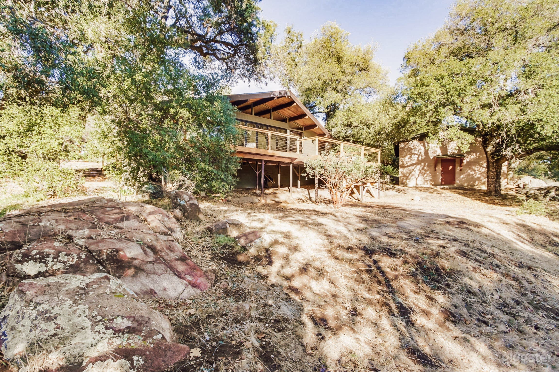 Modern Cabin with Jaw-Dropping Views + Hot Tub Disney track Photo 4