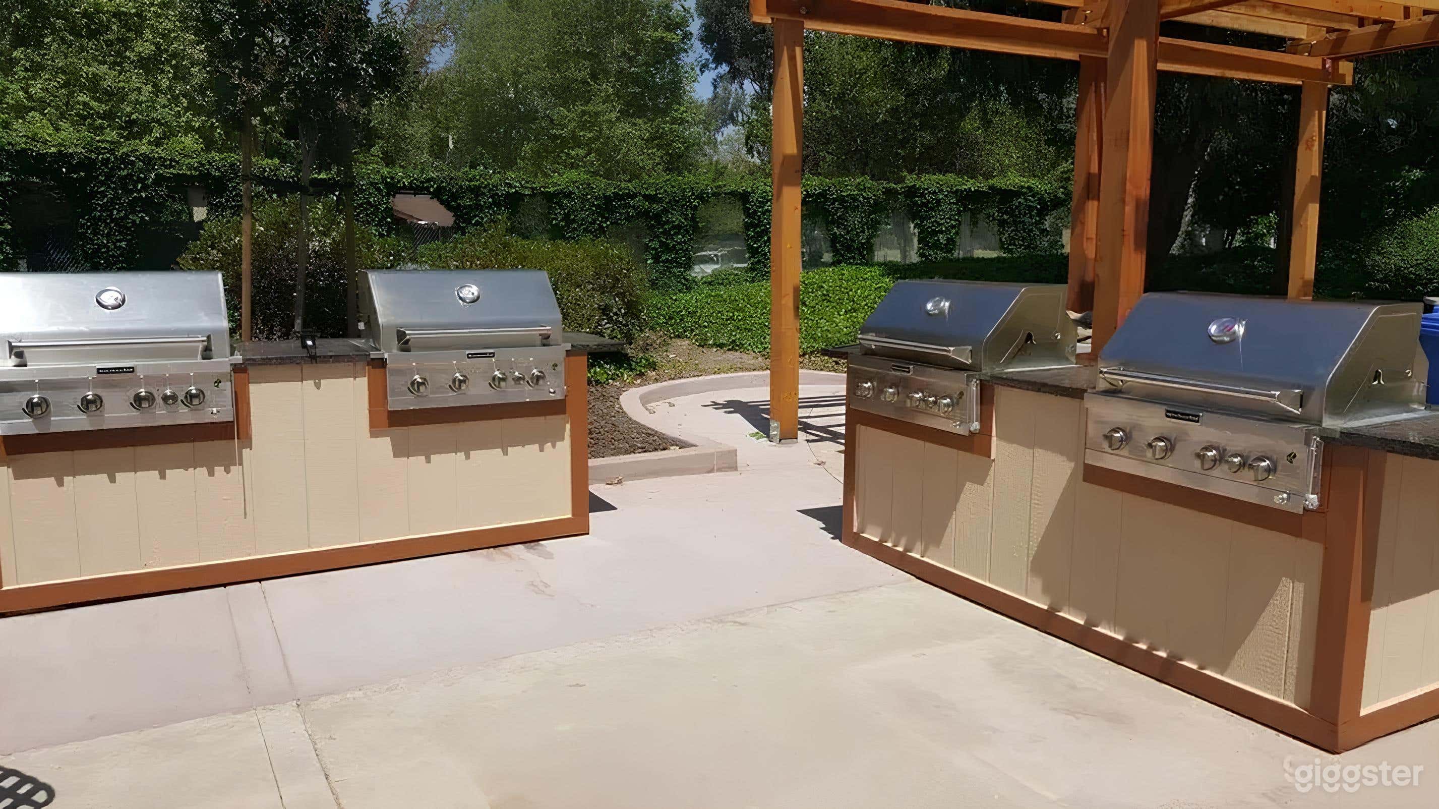 Beautiful Poolside Clubhouse  Photo 2