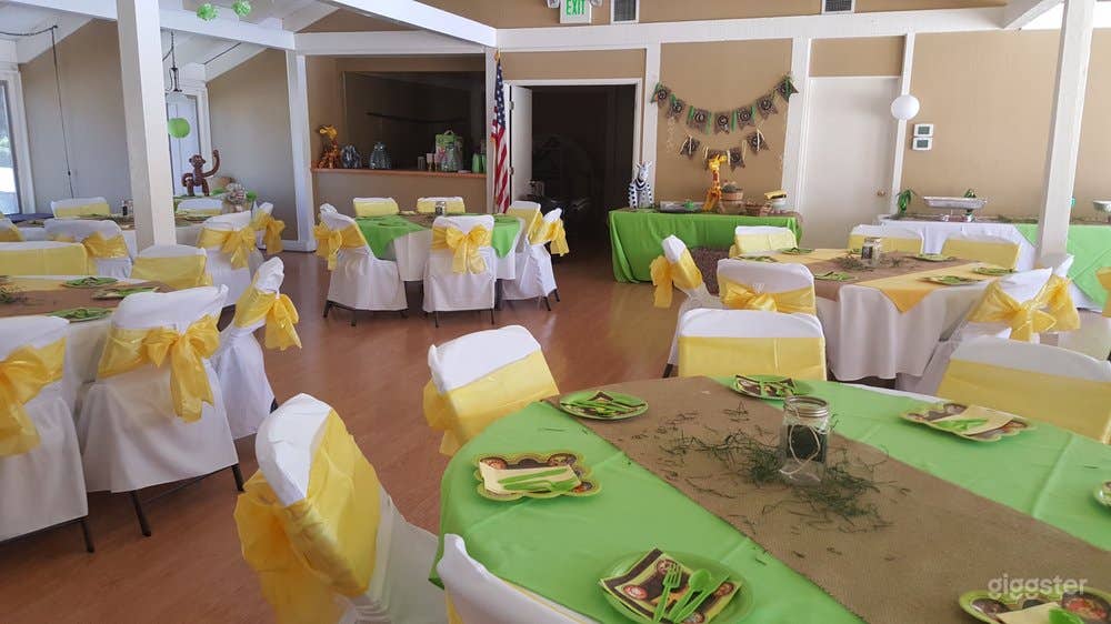 Beautiful Poolside Clubhouse  Photo 2