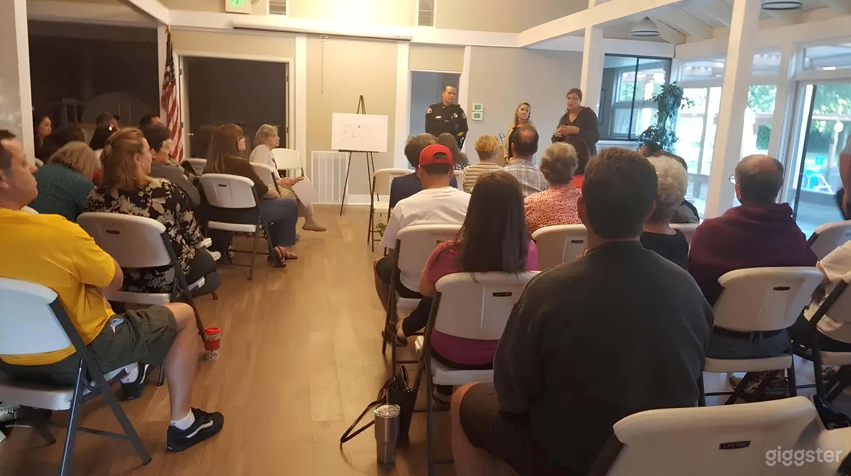 Beautiful Poolside Clubhouse  Photo 4