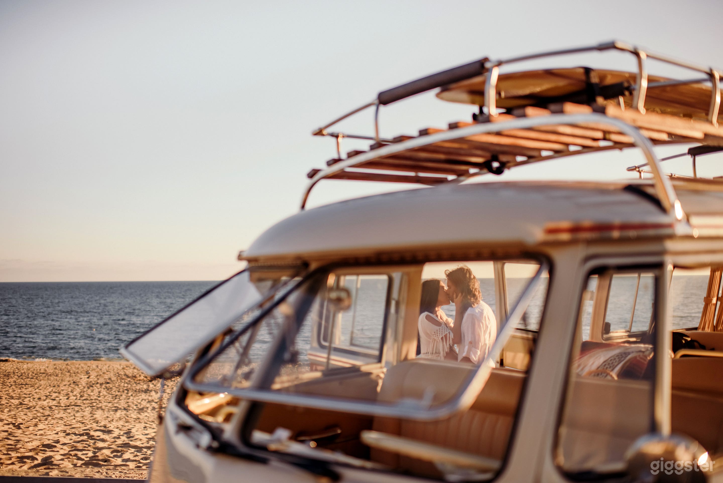 Vintage 1965 VW 23-Window Samba Bus Red color  Photo 4