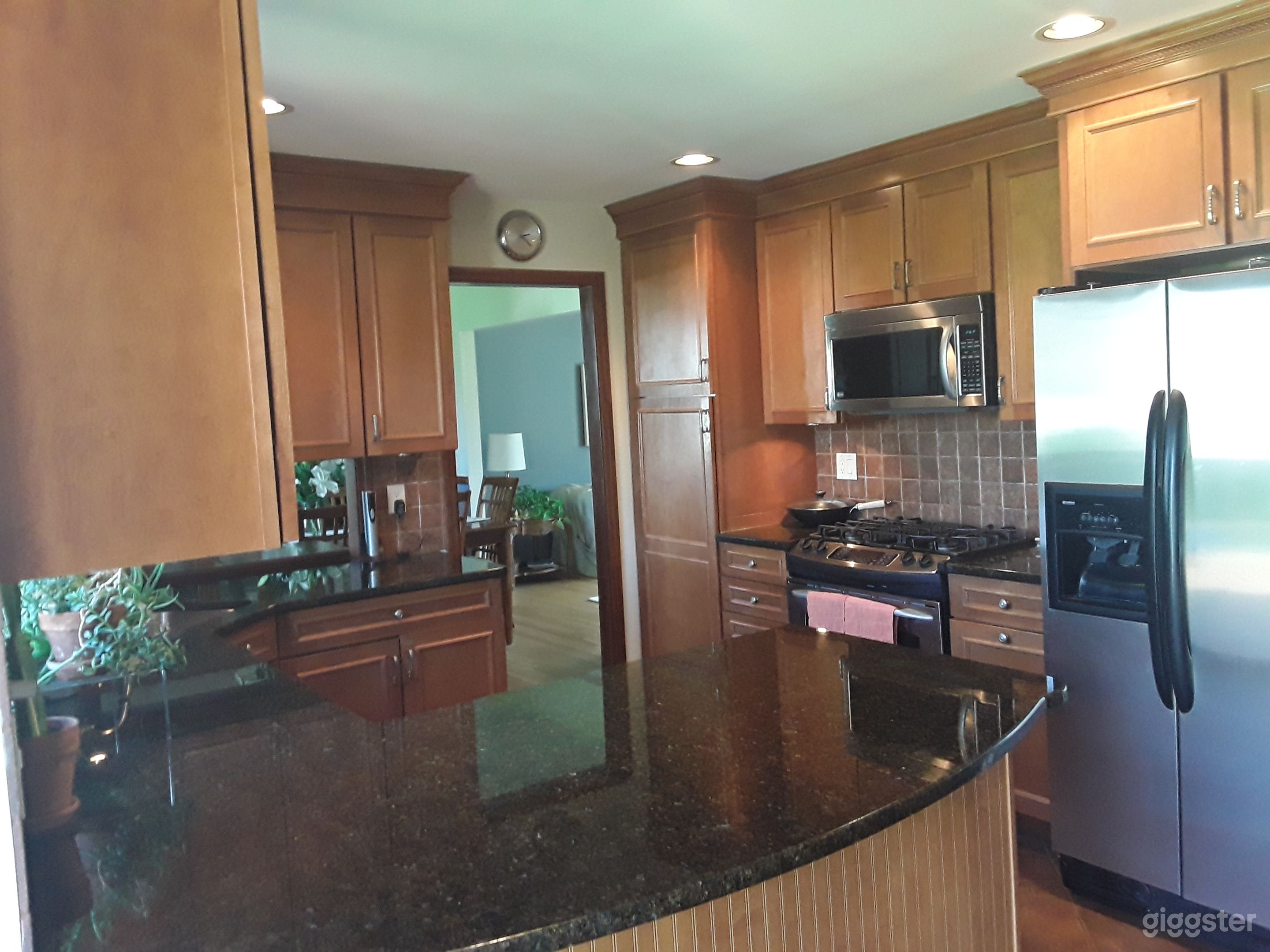 Charming Colonial with a Feel of Home! Photo 4