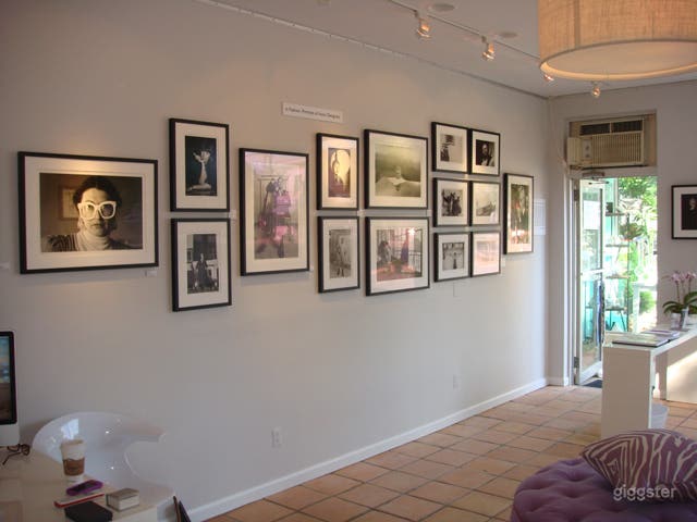 Photography and Gallery Studio Photo 2