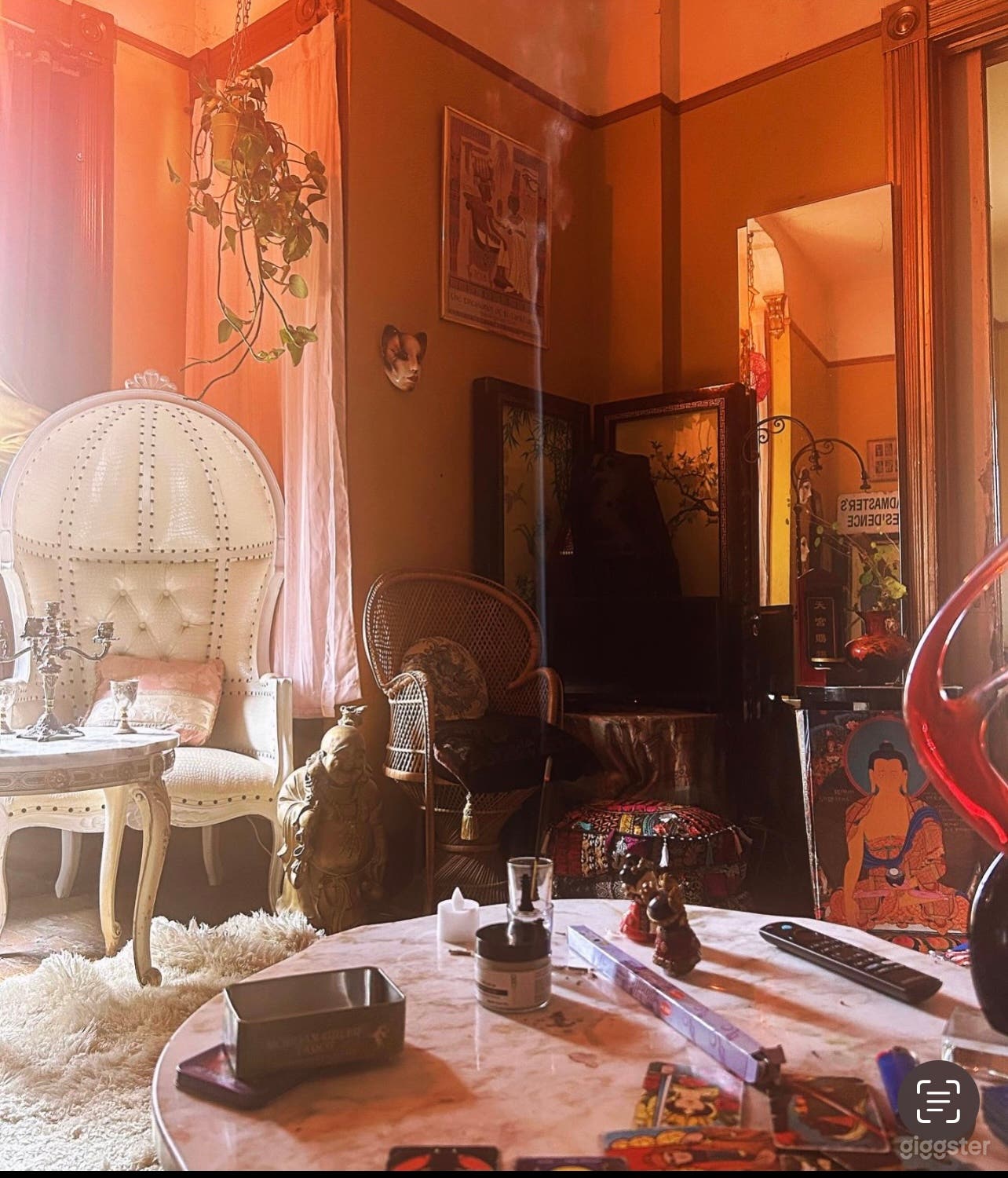 Historic Haunted Mansion Music Venue . Photo 3