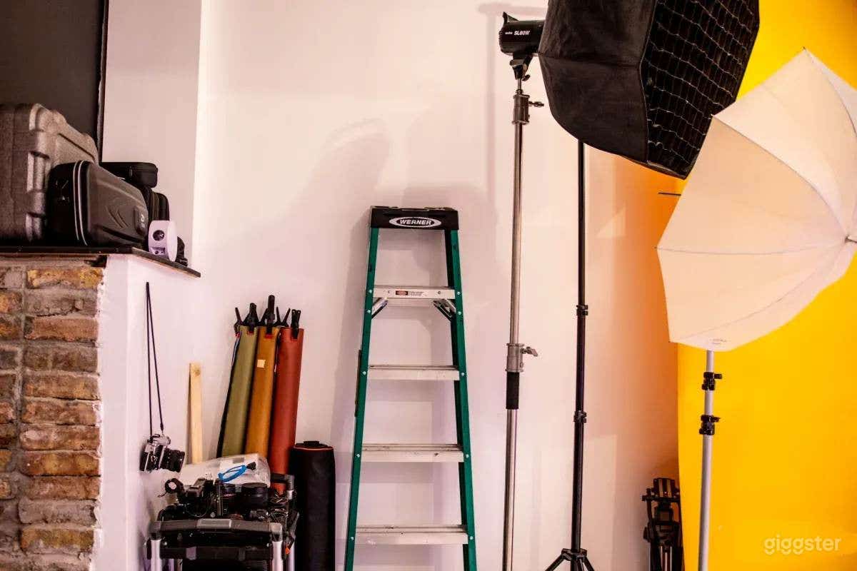 Unique Creative West Loop Studio Photo 2