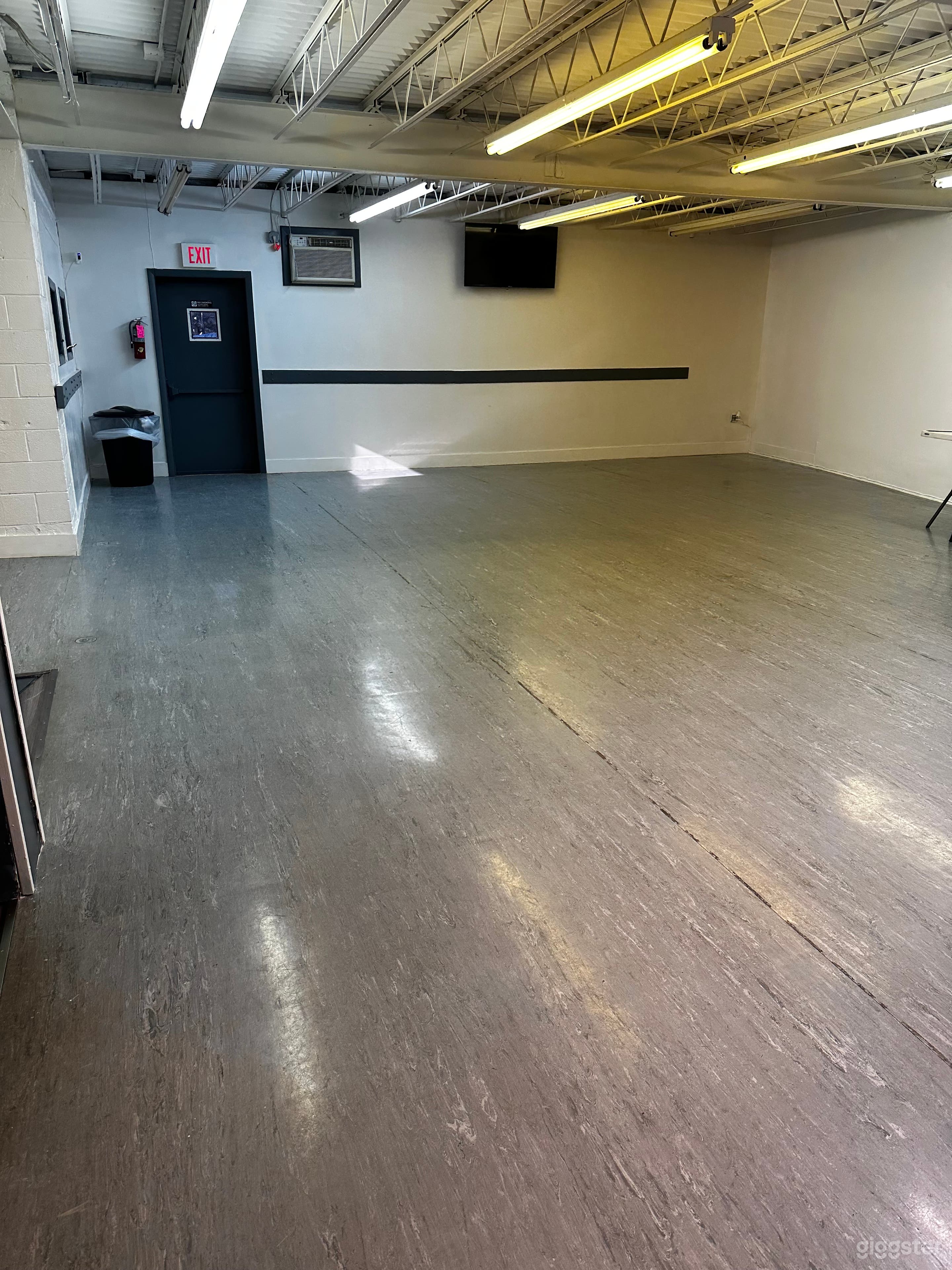 Modern Event Space Photo 3