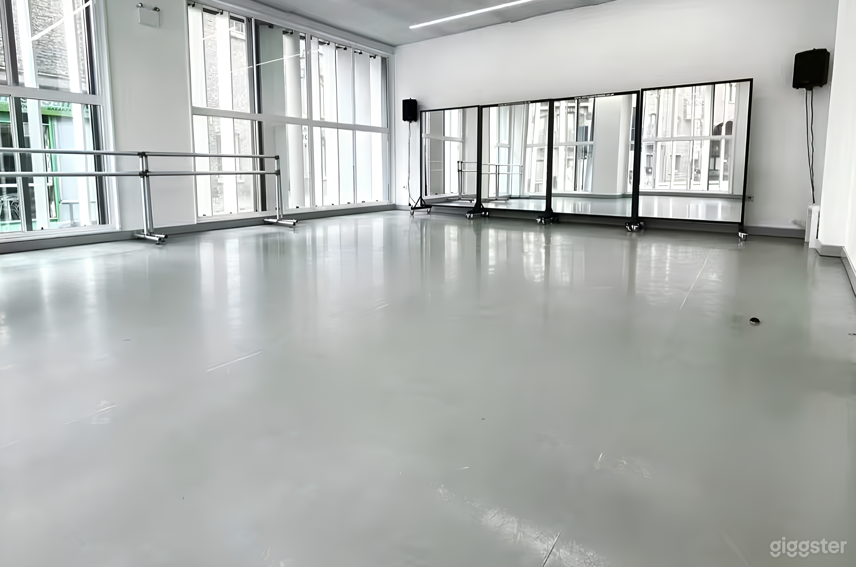 Studio 1 in Angels London Photo 4