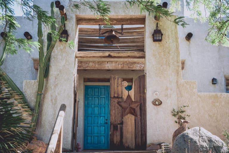  Casa Principal - Obra Maestra Artística 6000 sqft Rancho Bubbling Wells 