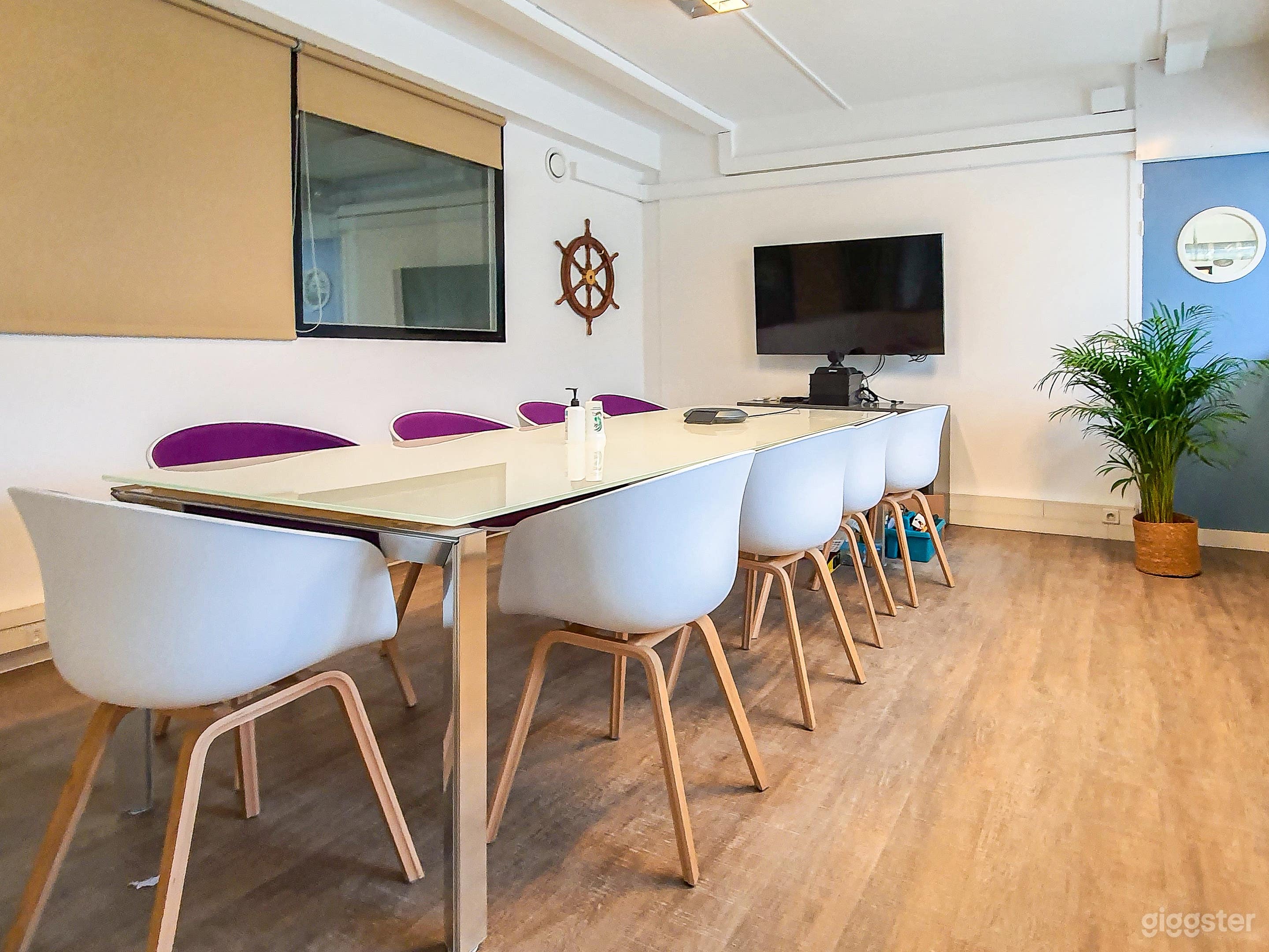 Photo de Your workplace welcome hub! 4
