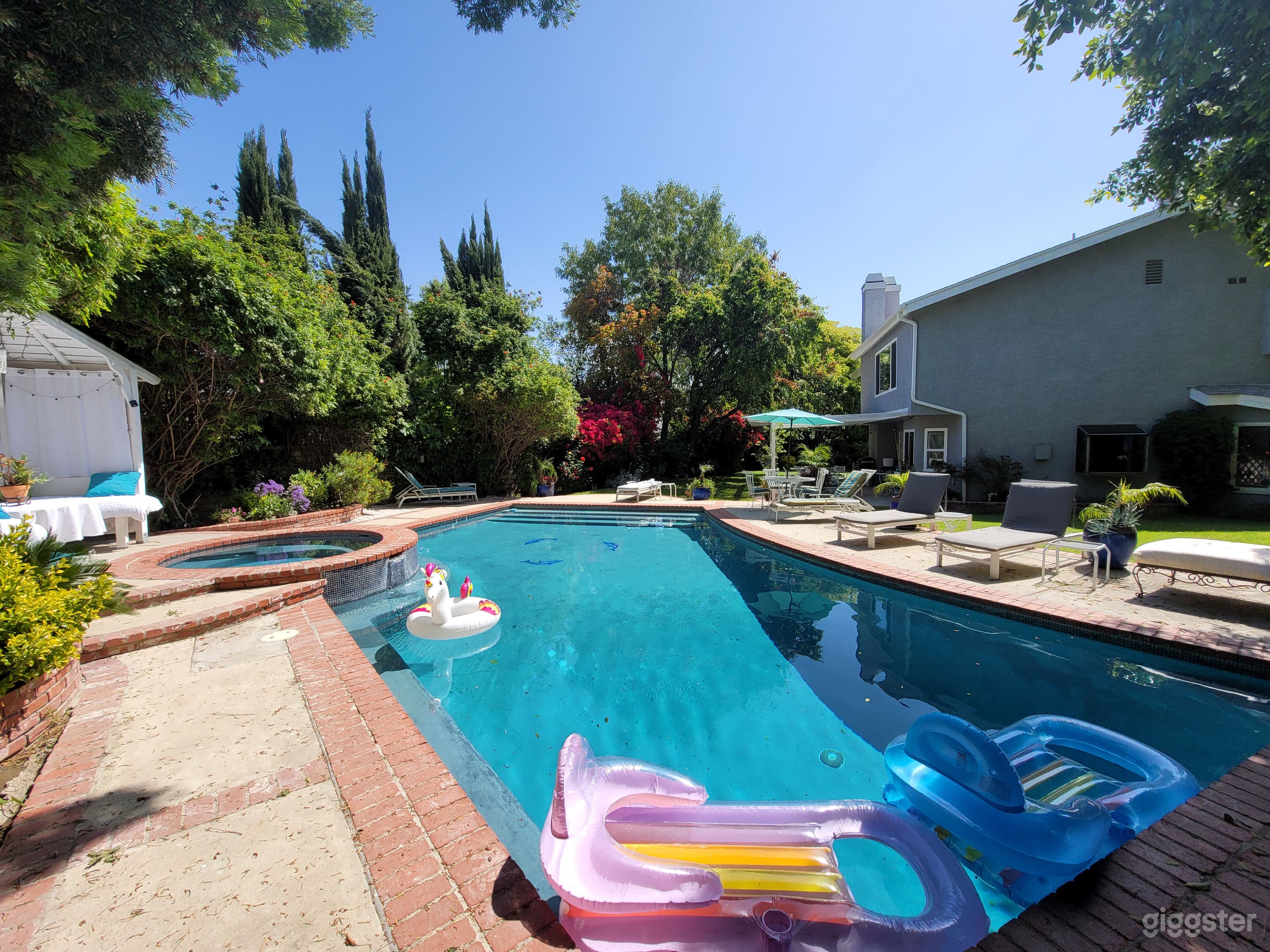 Private serene Oasis Pool home Photo 1
