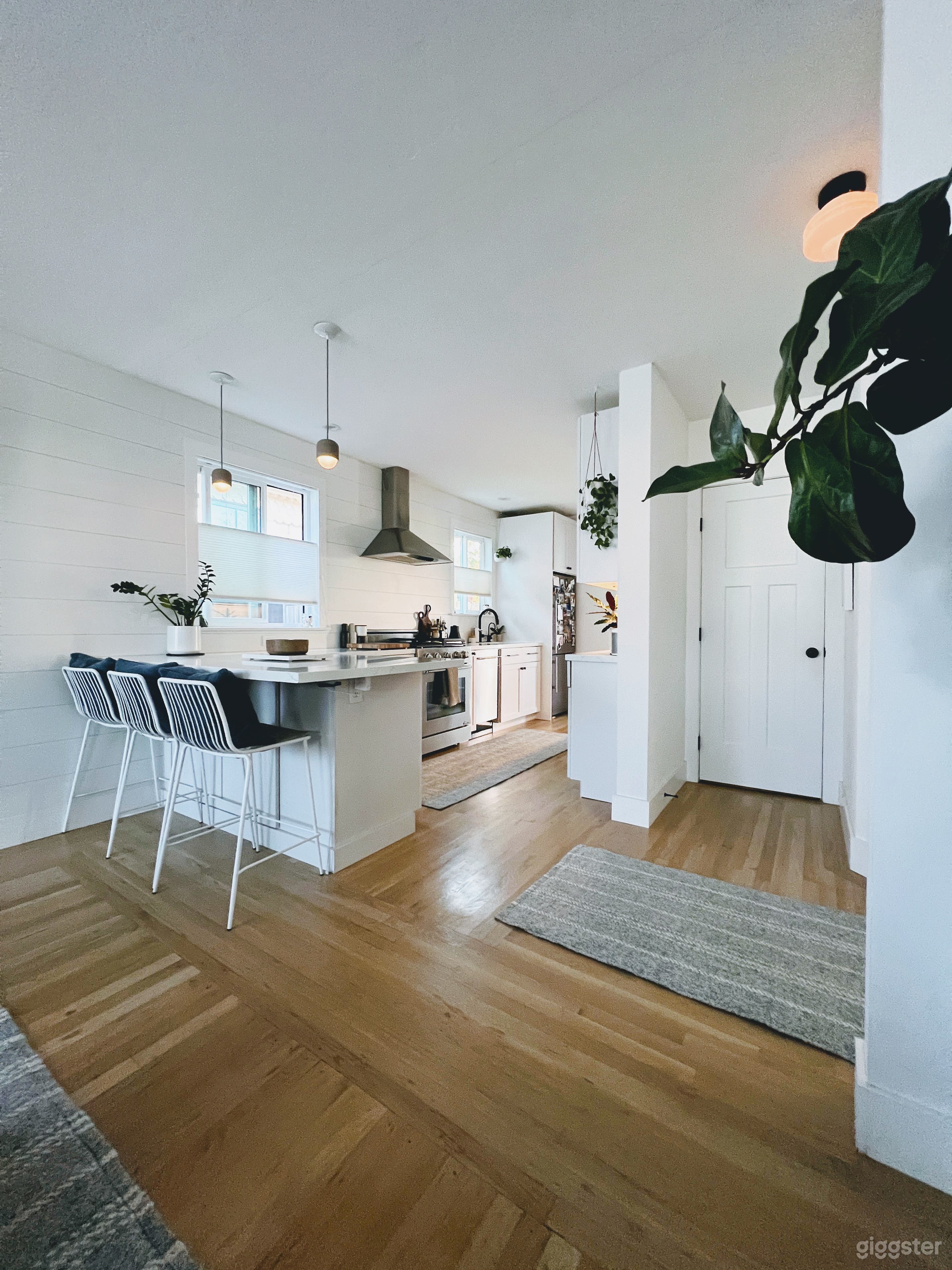 Charming + Modern Home in Westside Petaluma Photo 2