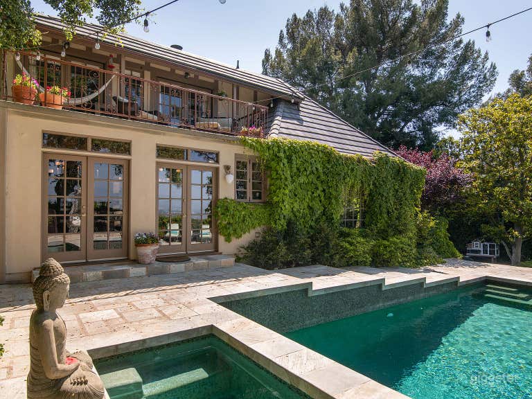  Zen Garden Pool with Mountain Views 