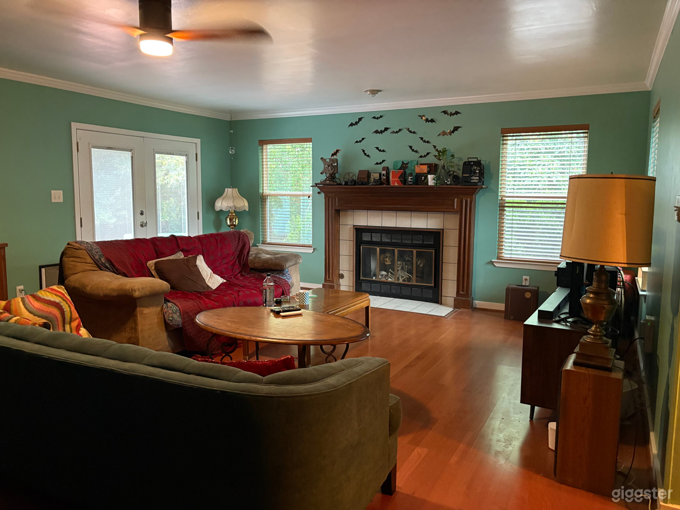 Unique Austin Home, lush oasis back yard 🏠✨ Photo 4