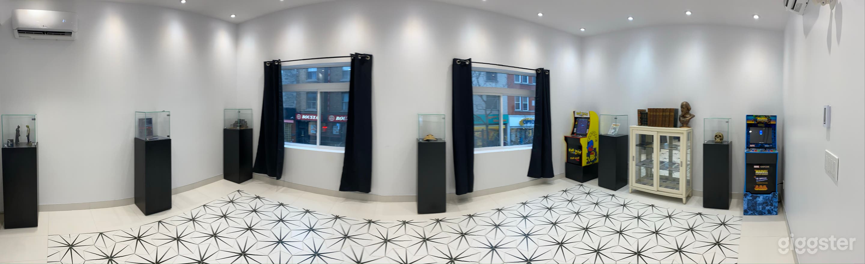 Panoramic view of the brightest room