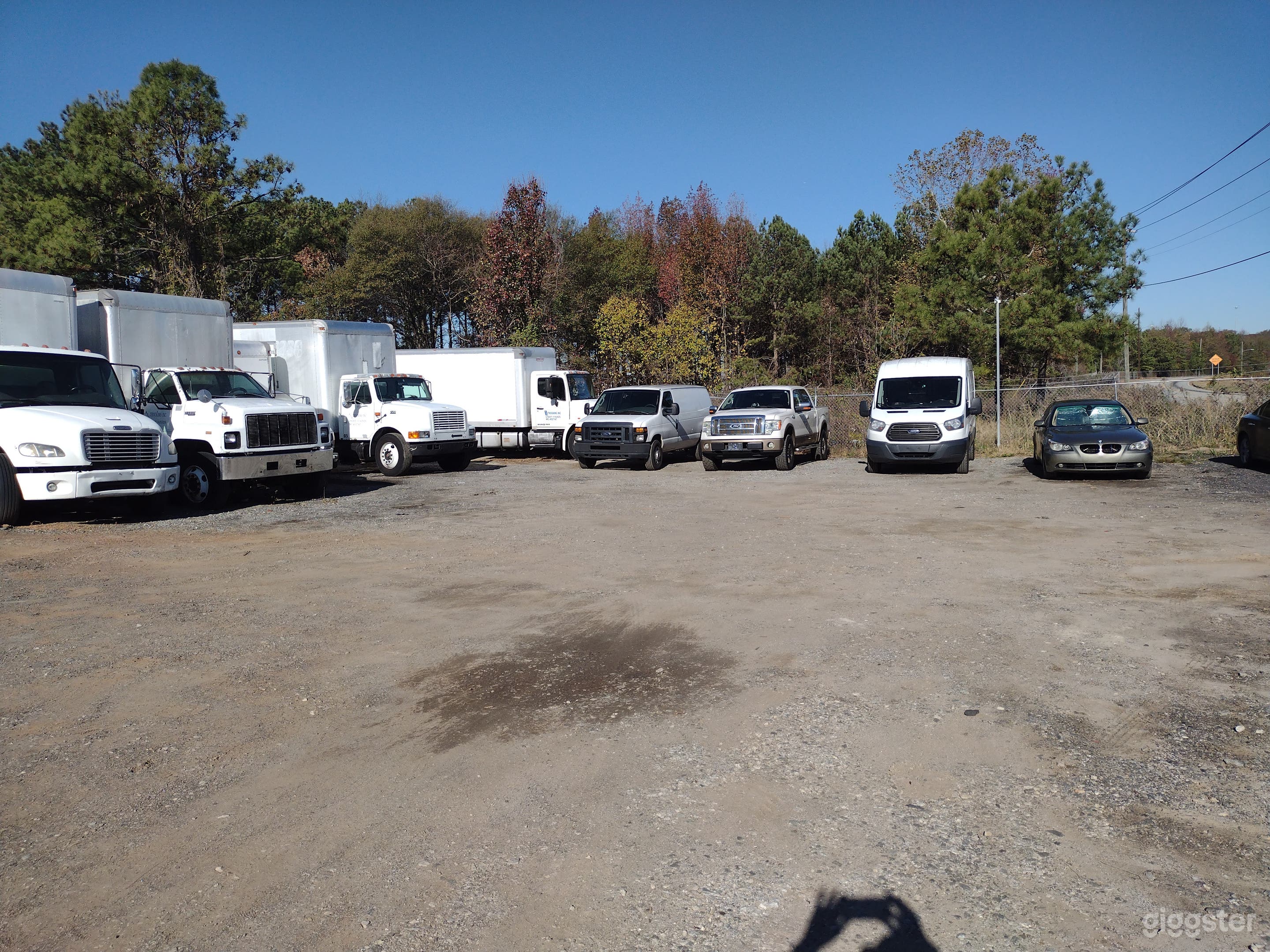 Truck Parking Lot with a small shop Photo 2