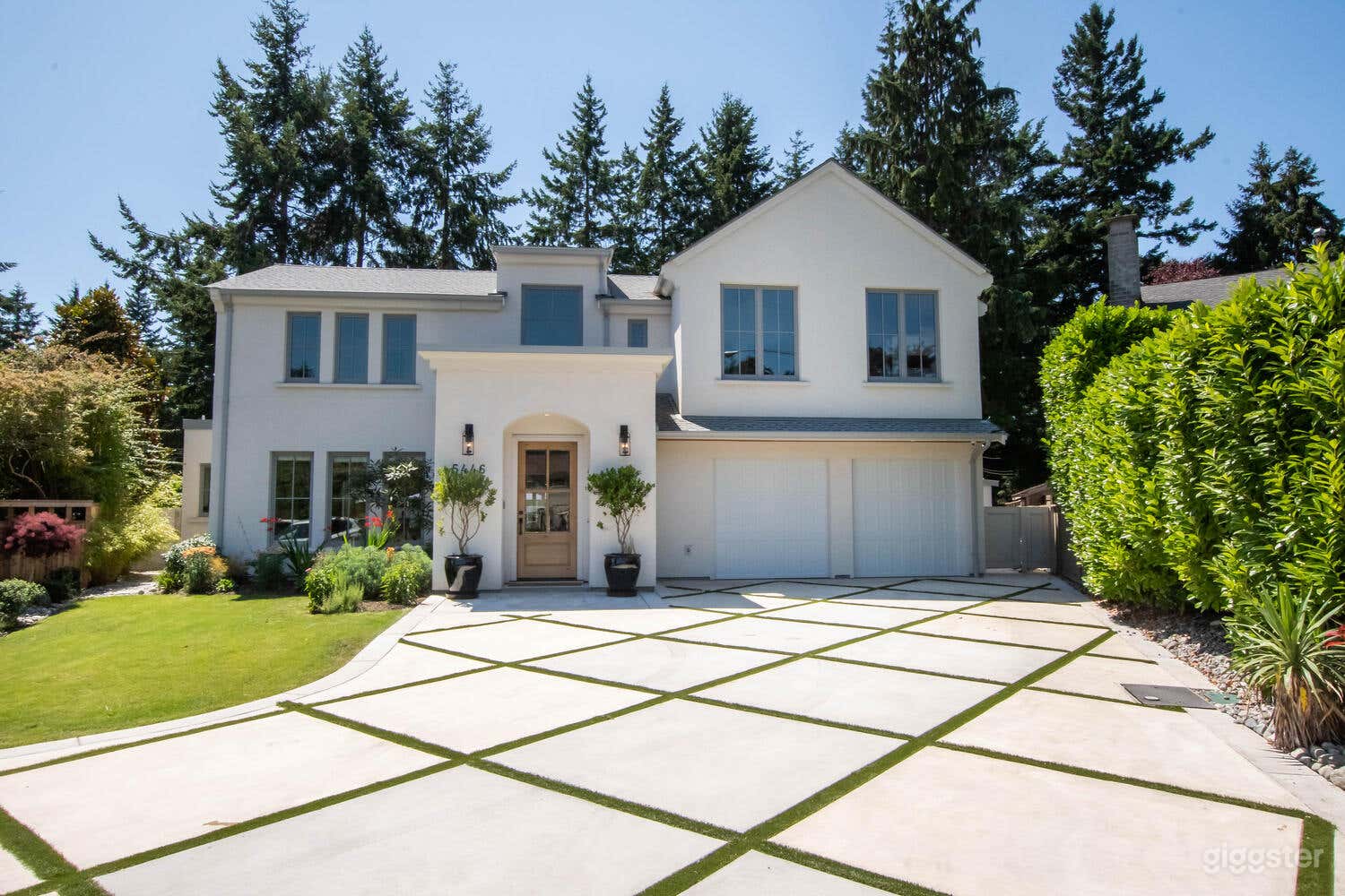 Industrial Modern Farmhouse Large Home Photo 2