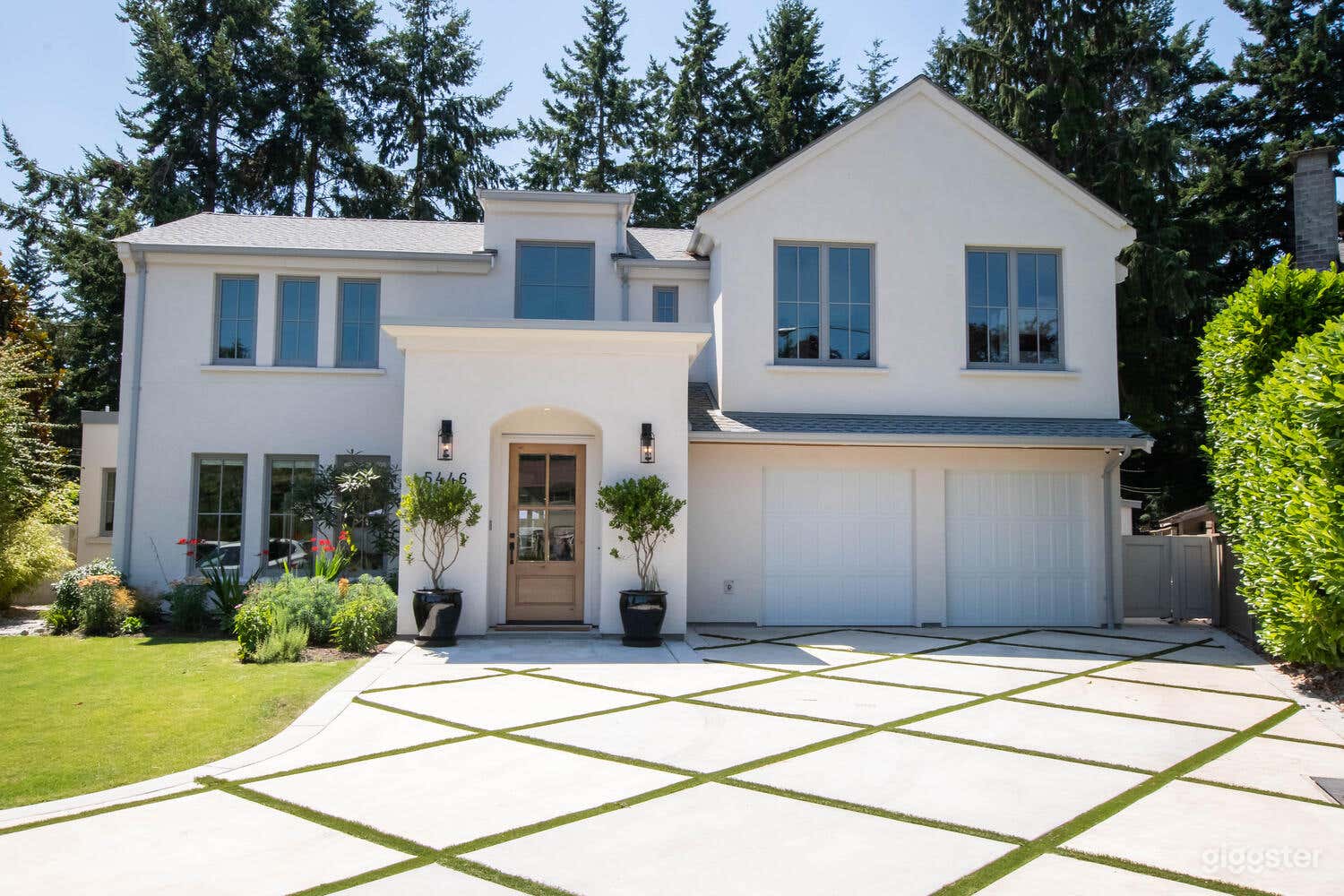 Industrial Modern Farmhouse Large Home Photo 3